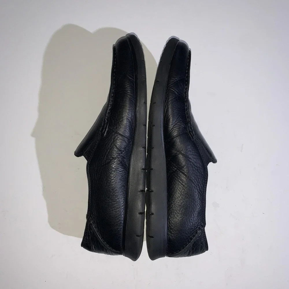 UGG Shoes Mens Size 9 Black Slip On Leather Loafers Comfort Casual 1006718